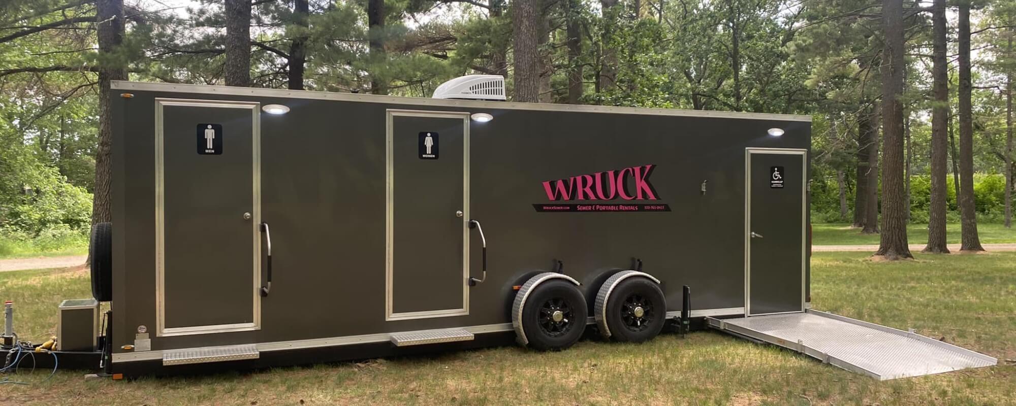 Deluxe Trailer