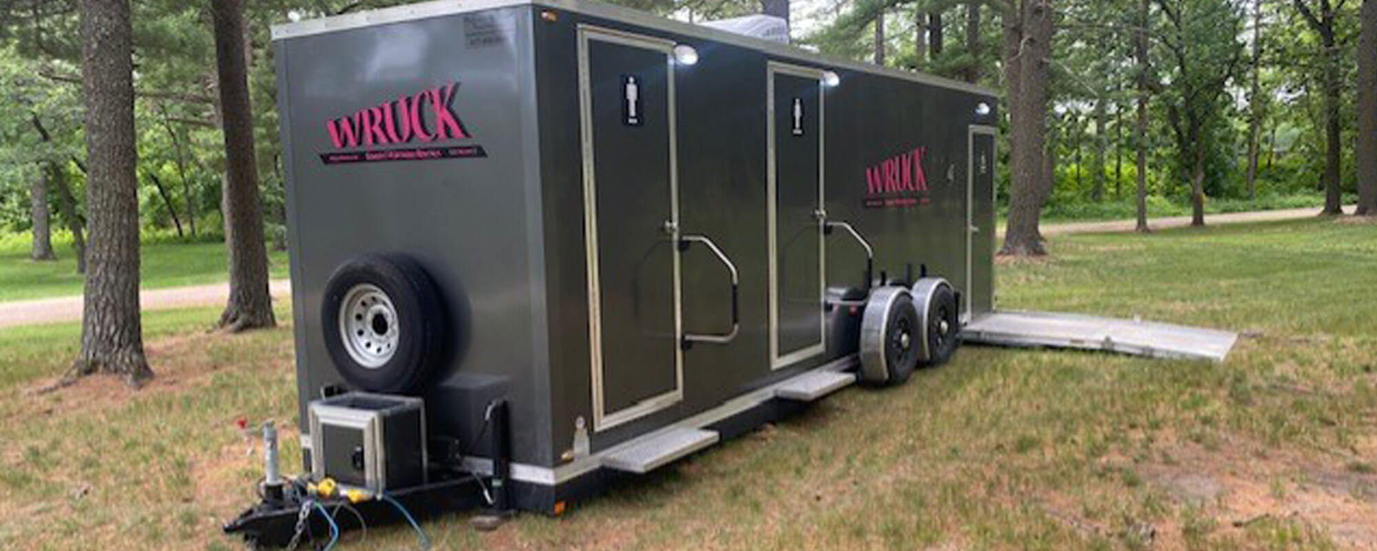 Deluxe Trailer